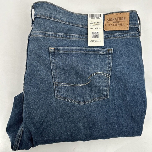 Signature by Levi Strauss & Co. Women's Mid Rise Bootcut Jeans 16L 38x34 NWT - Picture 1 of 9